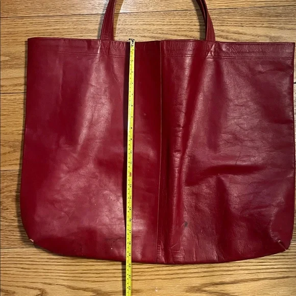 Crouch & Fitzgerald New York Oversized Red Leather Tote - Picture 17 of 17
